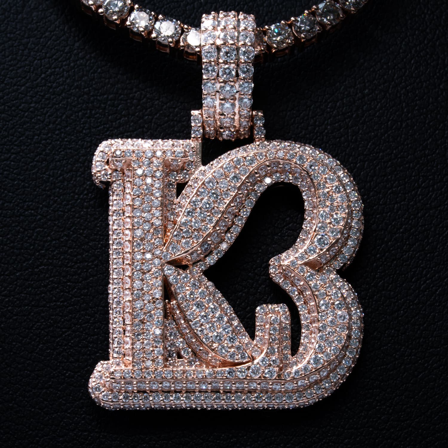 Exclusive bespoke pendant craftsmanship